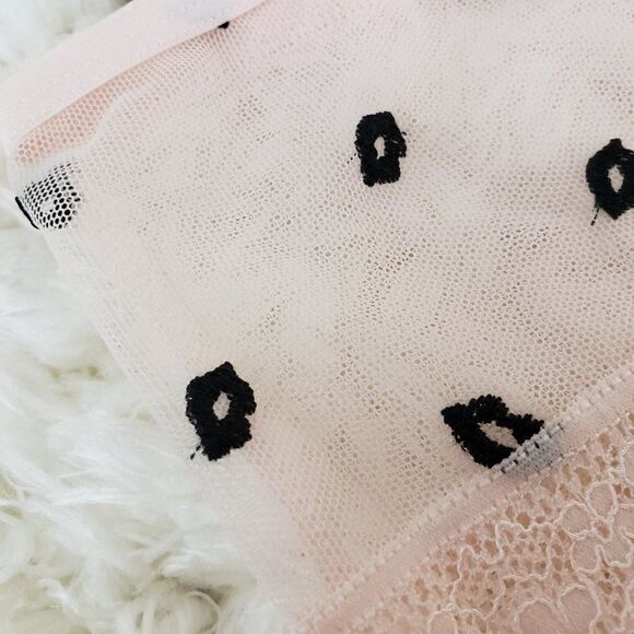 VS Beige Black Lips Print All over Cute CHEEKY Small NEW! - Picture 2 of 4